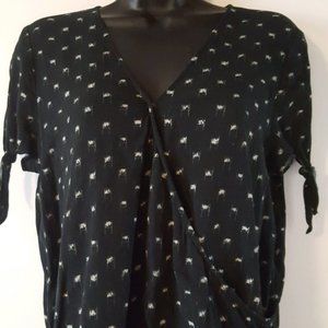 Cute Black & White Summer Top